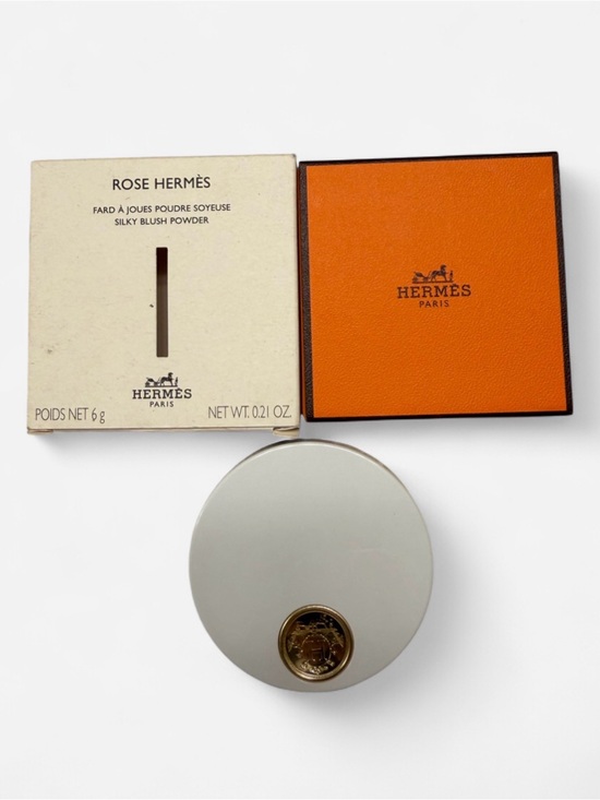 Hermes Other - Hermès Rose Hermès Silky Blush Powder 19 Rose Abricot 6g